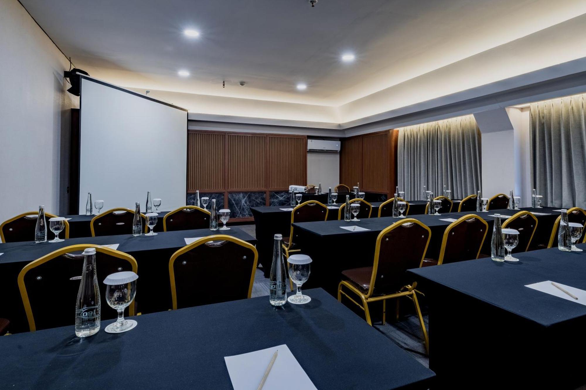 Tusita Boutique Hotel Кута Экстерьер фото